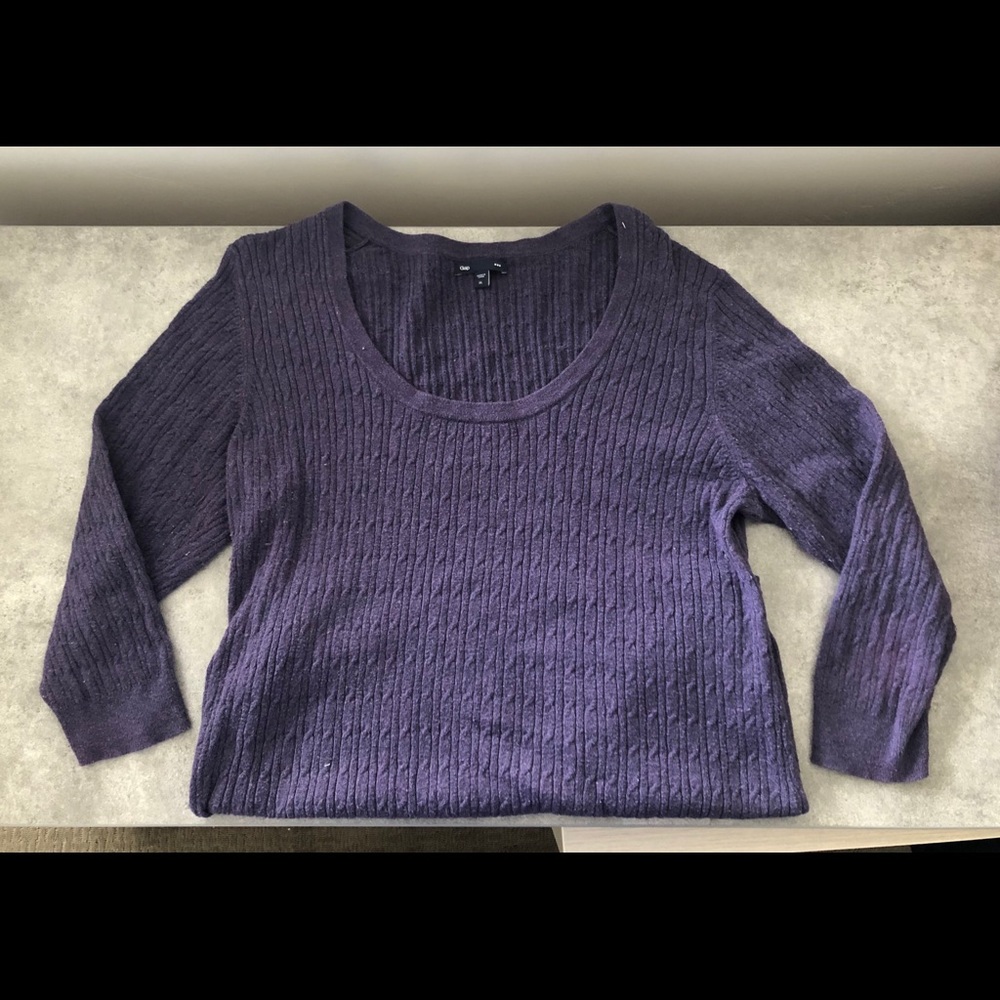 GAP Long Sleeve Sweater